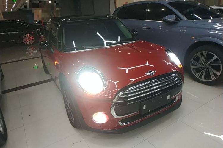 Used MINI 2016 1.5T COOPER Five-Door Edition Front Right 45 Deg