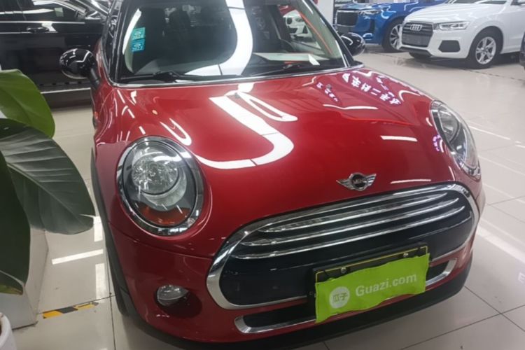 Used MINI 2016 1.5T COOPER Five-Door Edition Front Right 45 Deg