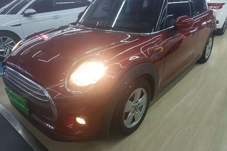 Used MINI 2016 1.2T ONE Five-Door Edition Guazi used car, China used car export, Used car for sale, Used cars, Cheapest cars for sale