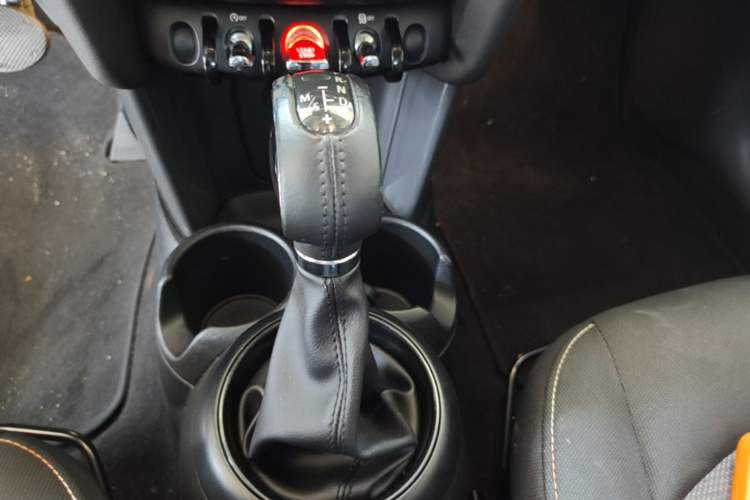 Used MINI 2016 1.2T ONE Gear Lever