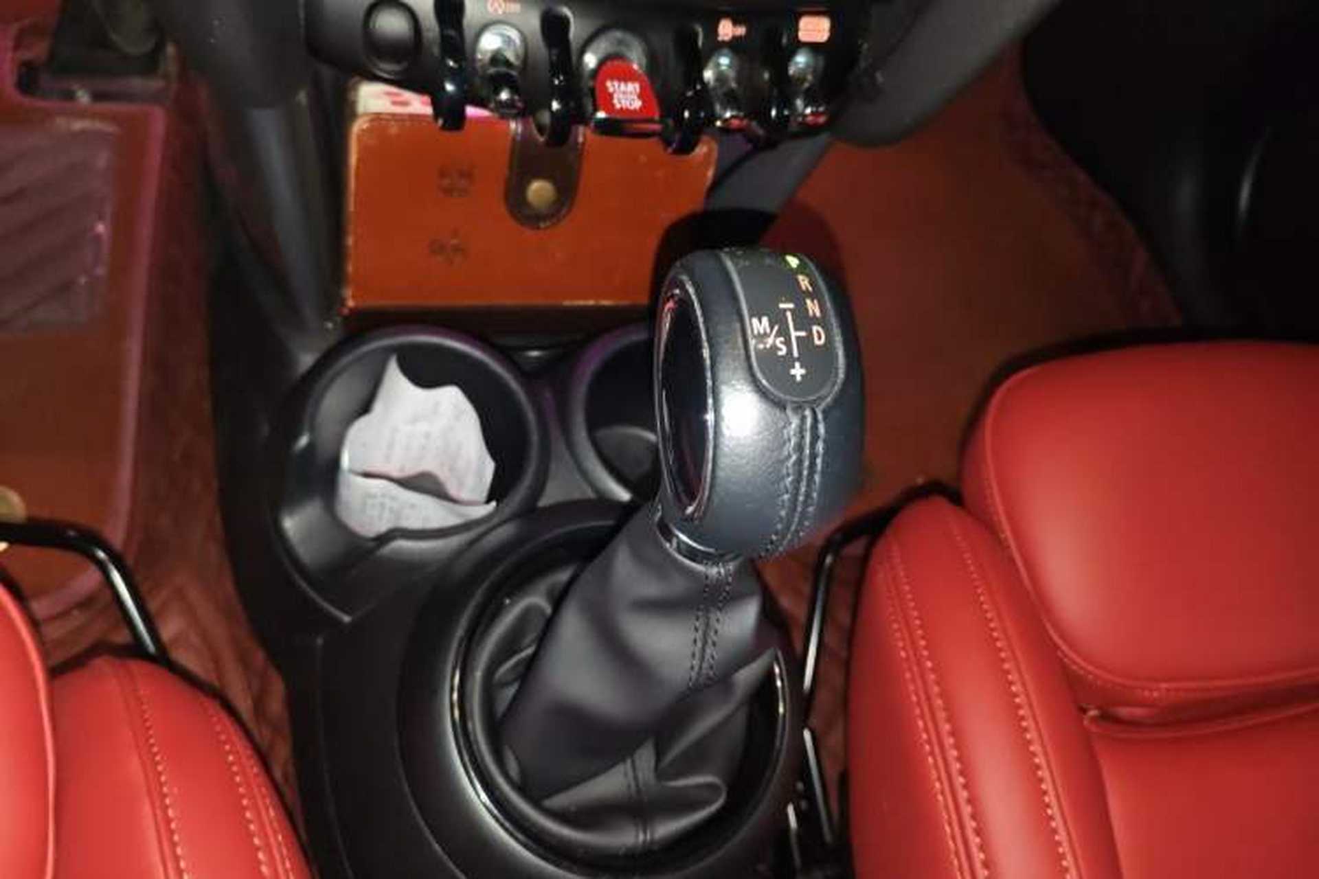 Used MINI 2016 1.5T COOPER Five-Door Edition Gear Lever