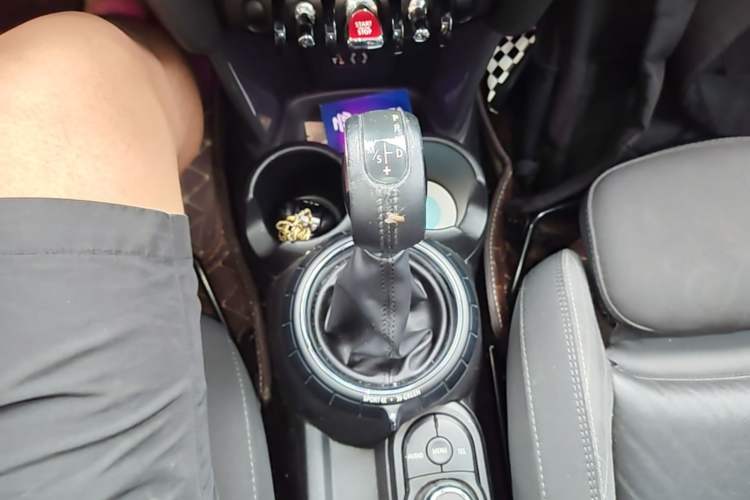 Used MINI 2016 1.5T COOPER Gear Lever