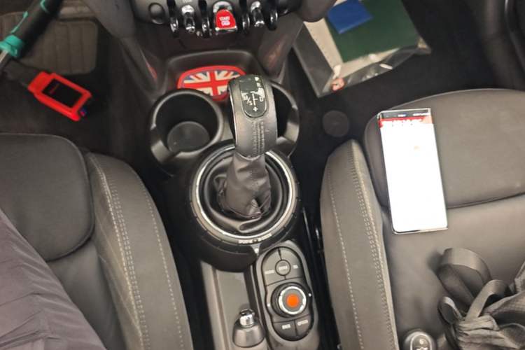 Used MINI 2016 1.5T COOPER Gear Lever