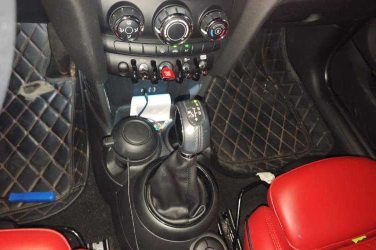 Used MINI 2016 1.5T COOPER Gear Lever