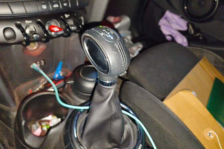 Used MINI 2016 1.5T COOPER Five-Door Edition Gear Lever