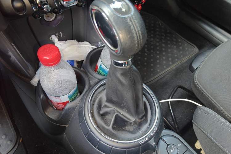 Used MINI 2016 1.5T COOPER Gear Lever