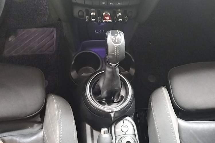 Used MINI 2016 1.5T COOPER Gear Lever
