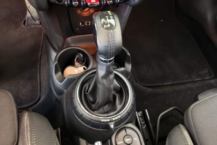Used MINI 2016 1.5T COOPER Gear Lever