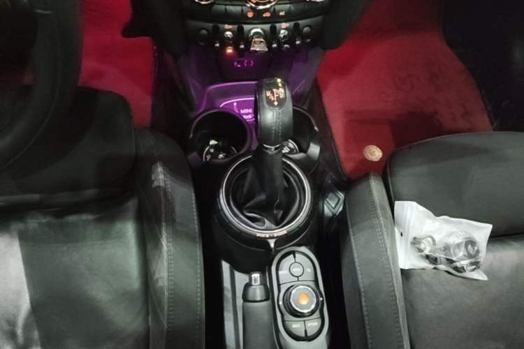 Used MINI 2016 1.5T COOPER Gear Lever
