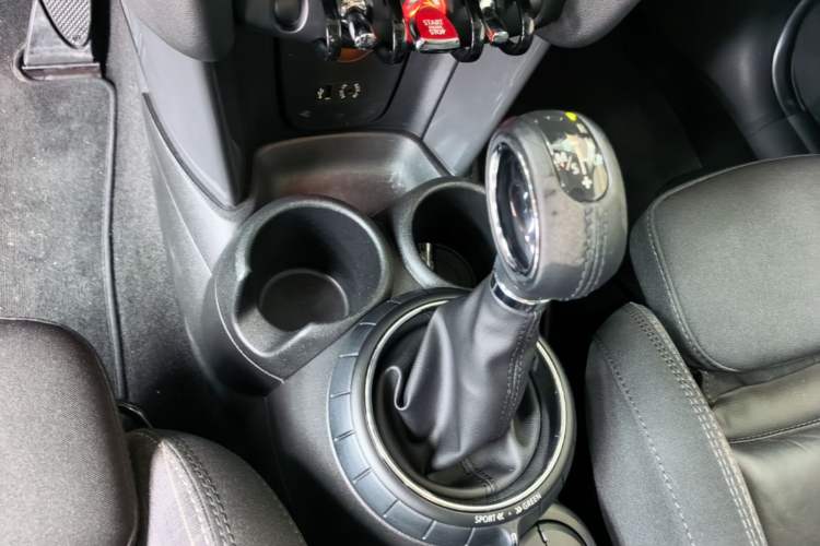 Used MINI 2016 1.5T COOPER Gear Lever