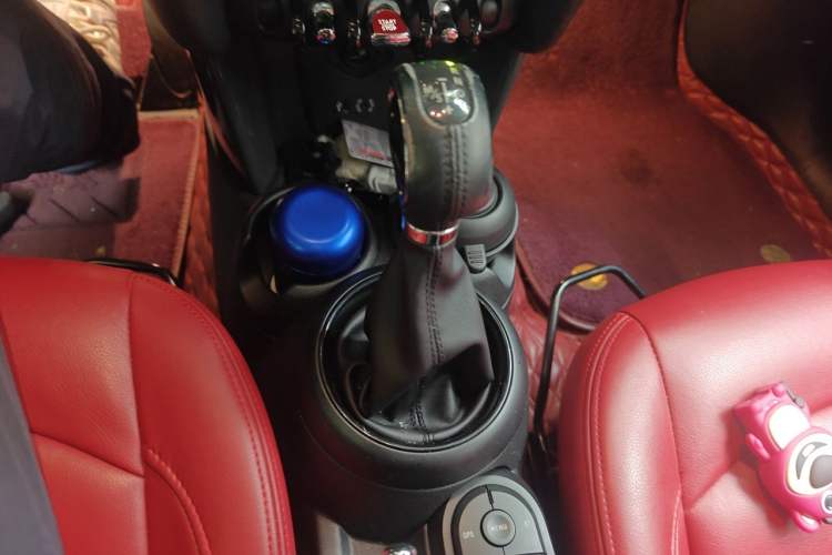 Used MINI 2016 1.2T ONE Five-Door Edition Gear Lever