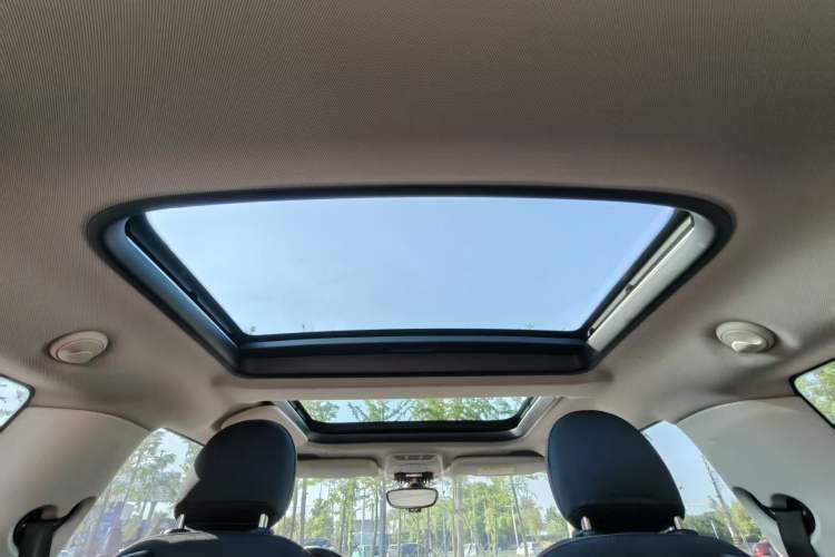 Used MINI 2016 1.2T ONE Pioneer Edition Headliner