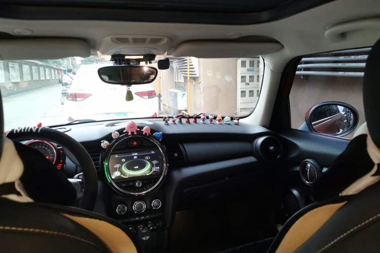 Used MINI 2016 1.2T ONE Five-Door Edition Headliner