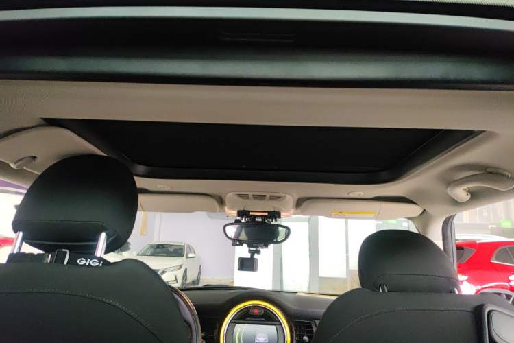 Used MINI 2016 1.5T COOPER Headliner