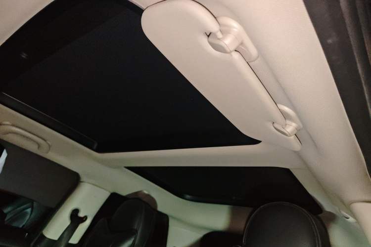 Used MINI 2016 1.2T ONE Pioneer Edition Headliner