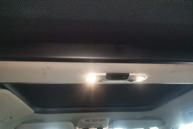 Used MINI 2016 1.2T ONE Five-Door Edition Headliner