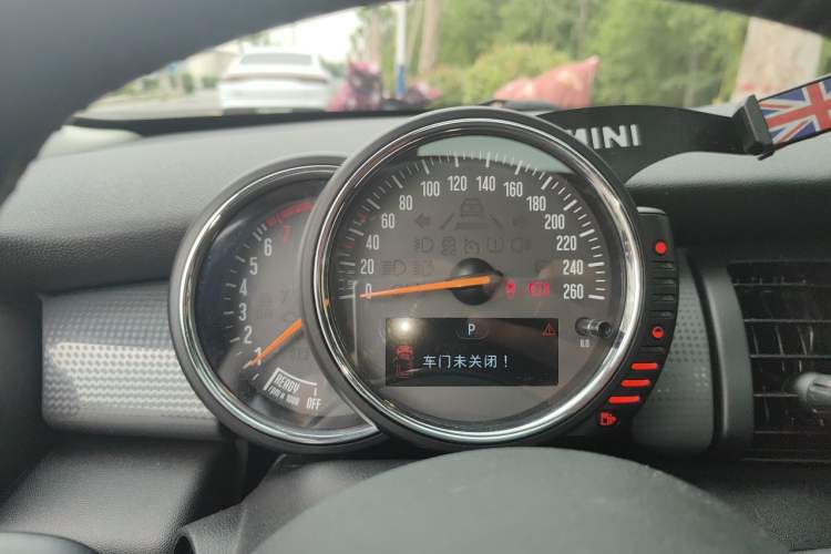 Used MINI 2016 1.5T COOPER Avant-Garde Instrument Cluster