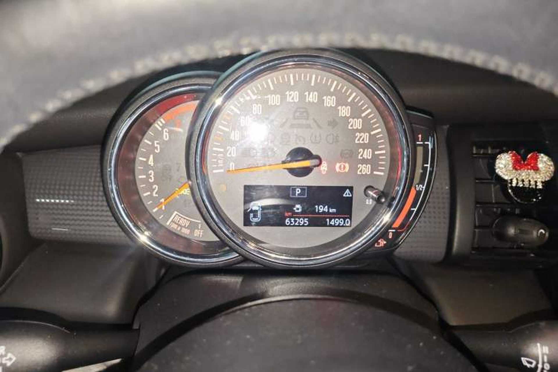 Used MINI 2016 1.5T COOPER Five-Door Edition Instrument Cluster