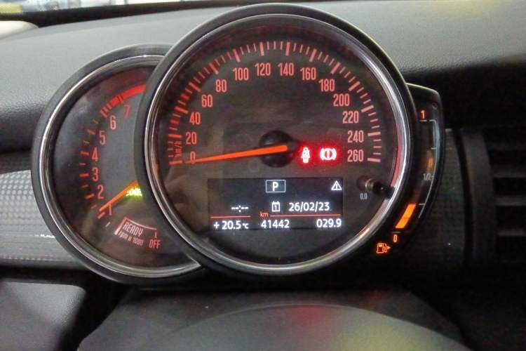 Used MINI 2016 1.5T COOPER Pioneer Edition Five-Door Model Instrument Cluster