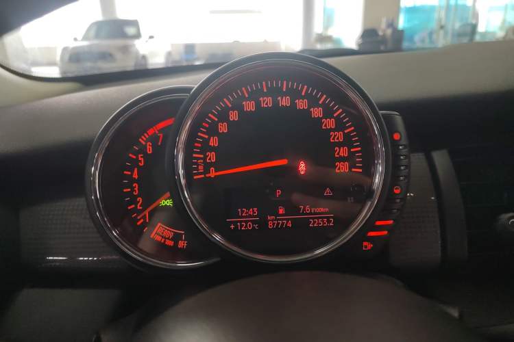 Used MINI 2016 1.5T COOPER Instrument Cluster
