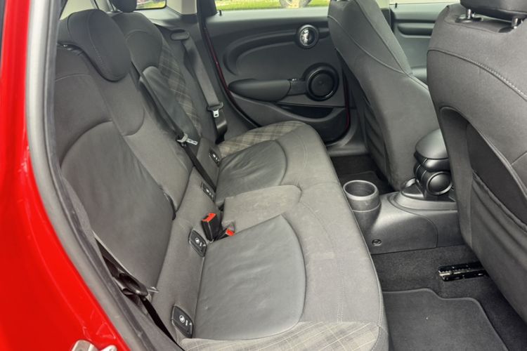 Used MINI 2016 1.5T COOPER Five-Door Edition Interior 10