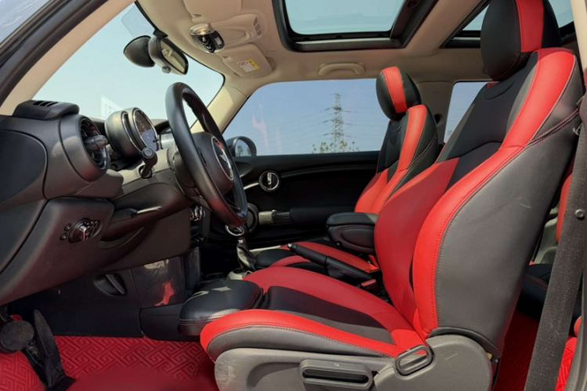 Used MINI 2016 1.5T COOPER Interior 12