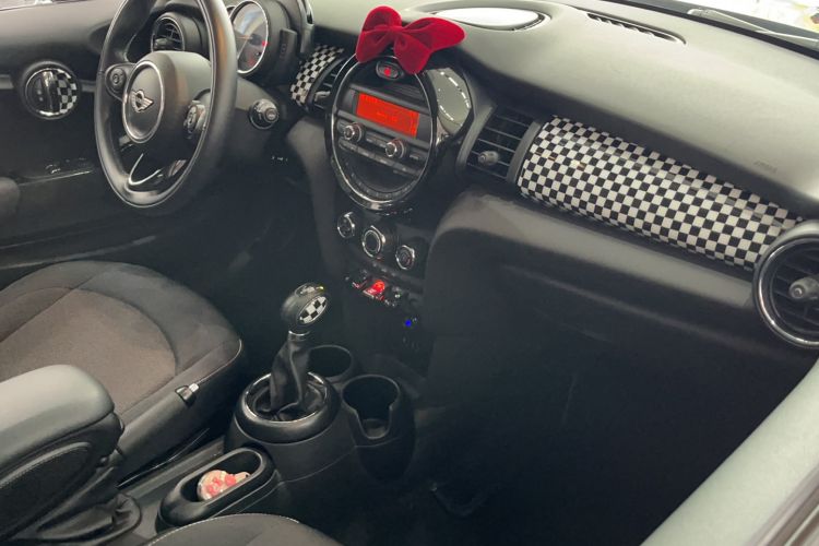 Used MINI 2016 1.2T ONE Pioneer Edition Interior 3