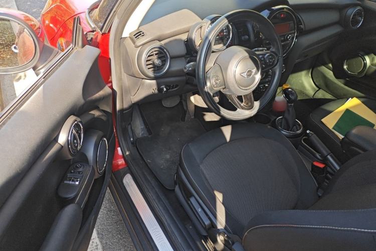 Used MINI 2016 1.2T ONE Pioneer Edition Interior 3