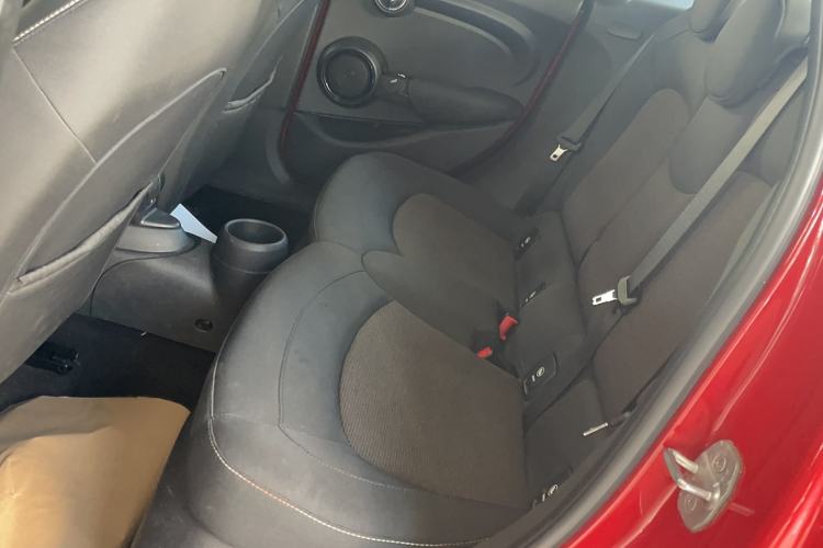 Used MINI 2016 1.2T ONE Five-Door Edition Interior 3