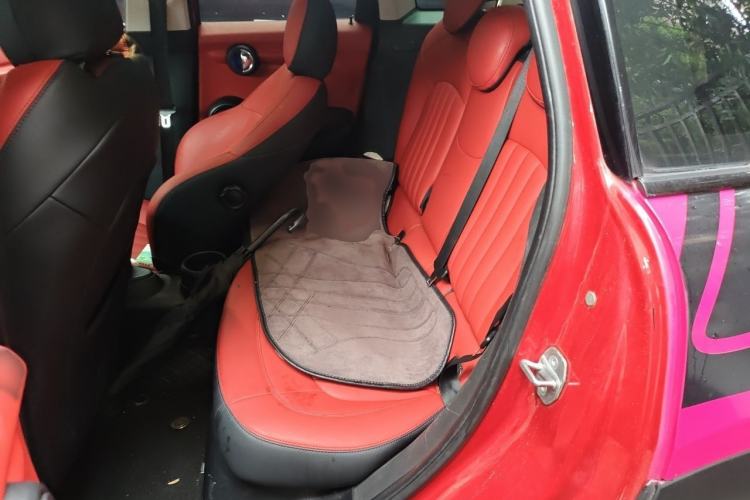 Used MINI 2016 1.5T COOPER Pioneer Edition Five-Door Model Interior 4