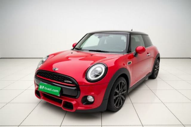 Ojetý MINI 2016 1.2T ONE Pioneer Edition
