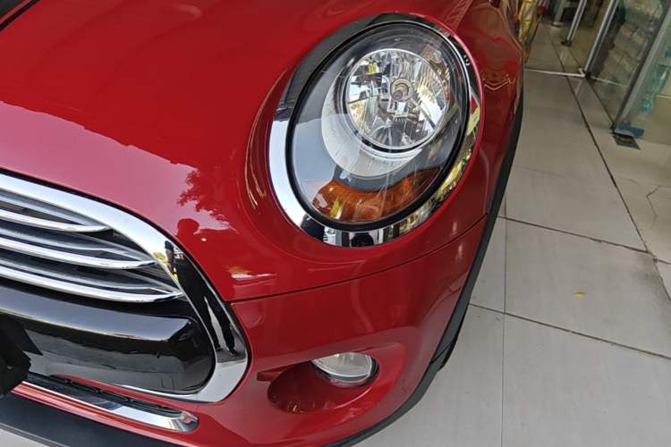 Used MINI 2016 1.5T COOPER Five-Door Edition Left Front Headlight