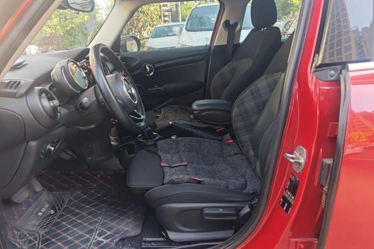 Used MINI 2016 1.5T COOPER Five-Door Edition Left Front Seat