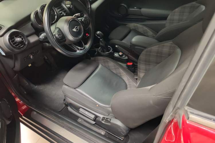 Used MINI 2016 1.5T COOPER Left Front Seat