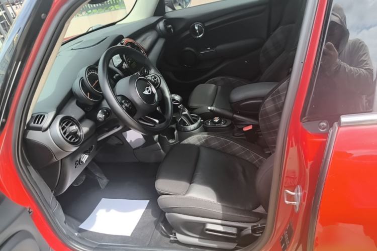 Used MINI 2016 1.5T COOPER Five-Door Edition Left Front Seat