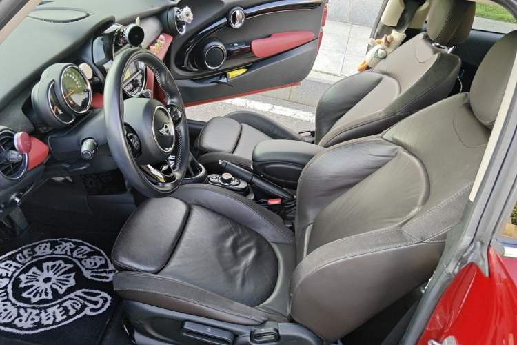 Used MINI 2016 1.5T COOPER Performance Edition Left Front Seat