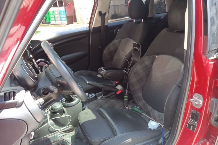 Used MINI 2016 1.5T COOPER Five-Door Edition Left Front Seat