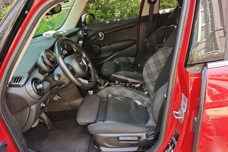 Used MINI 2016 1.5T COOPER Five-Door Edition Left Front Seat