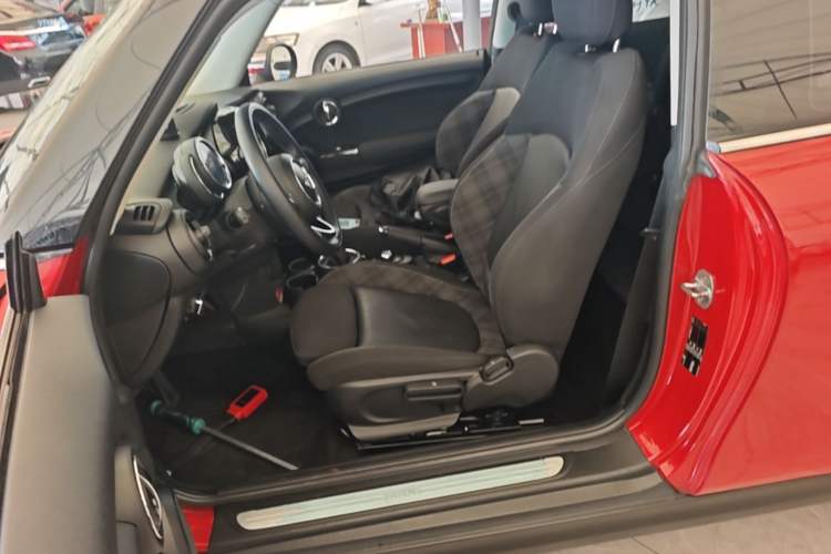 Used MINI 2016 1.5T COOPER Left Front Seat