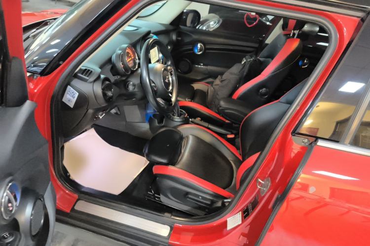 Used MINI 2016 1.5T COOPER Five-Door Edition Left Front Seat