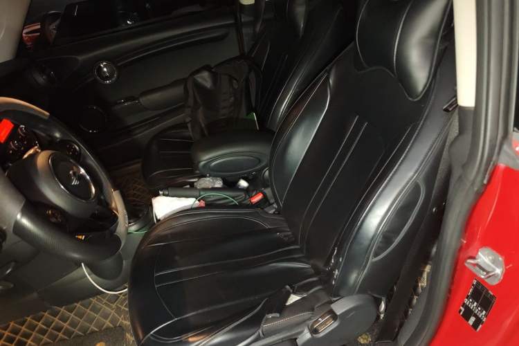 Used MINI 2016 1.2T ONE Pioneer Edition Left Front Seat