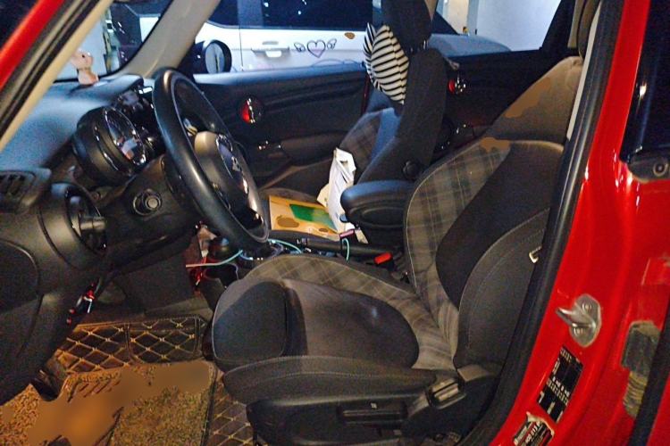 Used MINI 2016 1.5T COOPER Five-Door Edition Left Front Seat
