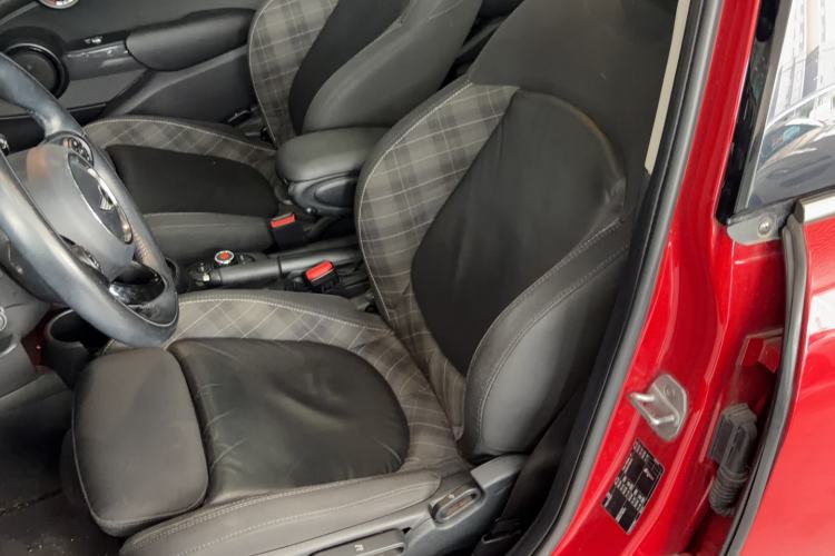 Used MINI 2016 1.5T COOPER Five-Door Edition Left Front Seat