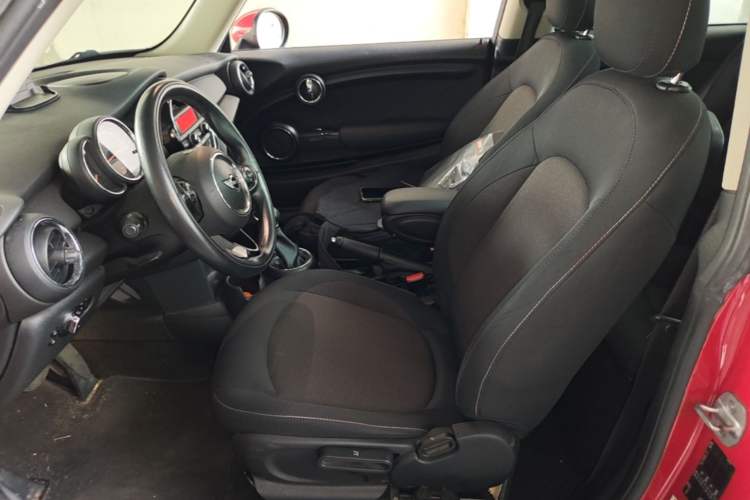 Used MINI 2016 1.2T ONE Pioneer Edition Left Front Seat