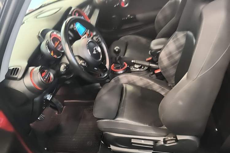 Used MINI 2016 2.0T COOPER S Manual Left Front Seat