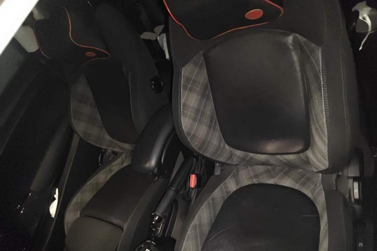 Used MINI 2016 1.5T COOPER SEVEN Left Front Seat
