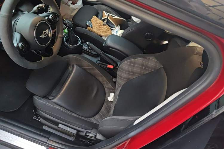 Used MINI 2016 1.5T COOPER Five-Door Edition Left Front Seat