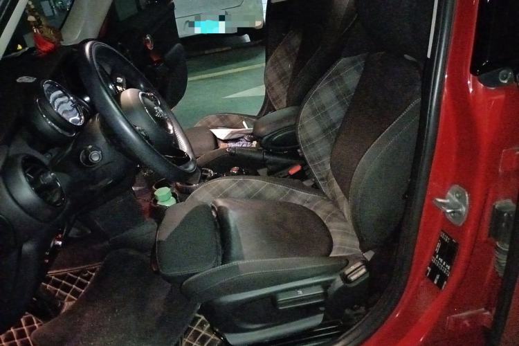 Used MINI 2016 1.5T COOPER Five-Door Edition Left Front Seat