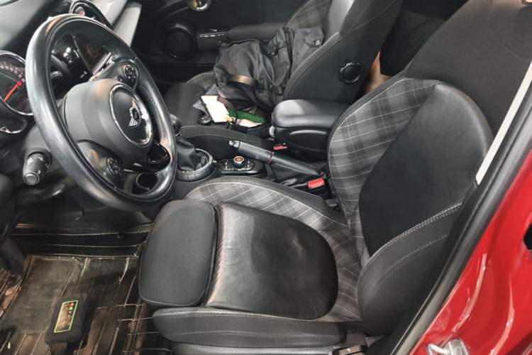 Used MINI 2016 1.5T COOPER Five-Door Edition Left Front Seat