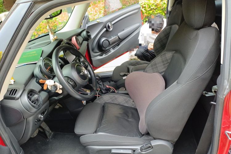 Used MINI 2016 1.5T COOPER Avant-Garde Left Front Seat